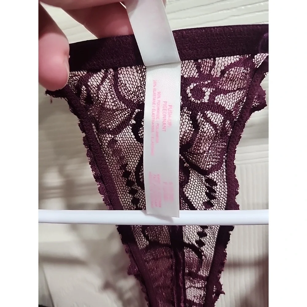 Victoria's‎ Secret PINK Push-up Pigeonnant Lace Underwire Bra Sz  S (D-DD) Wine